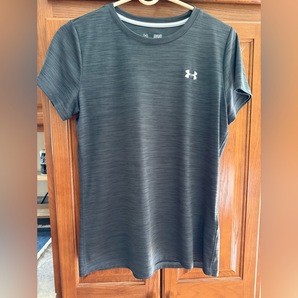 UnderArmour shirt